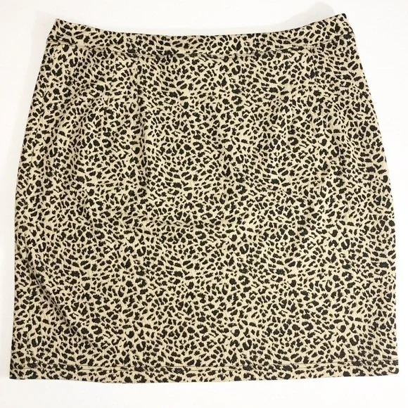 LINEA By Louis Dell'Olio Leopard Print Mini Skirt - Picture 3 of 6